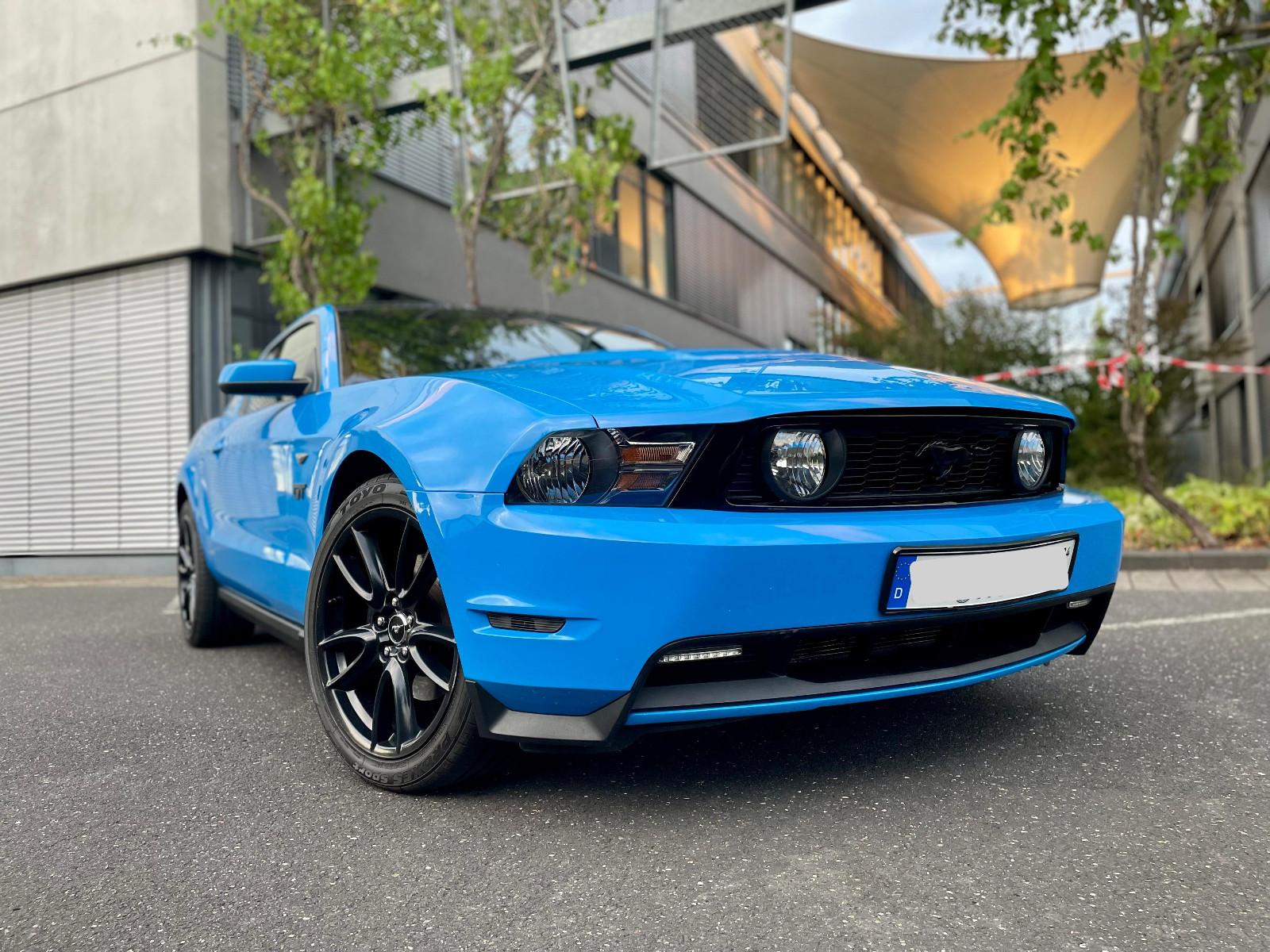 Ford Mustang GT Premium V8 mit Panoramaglasdach