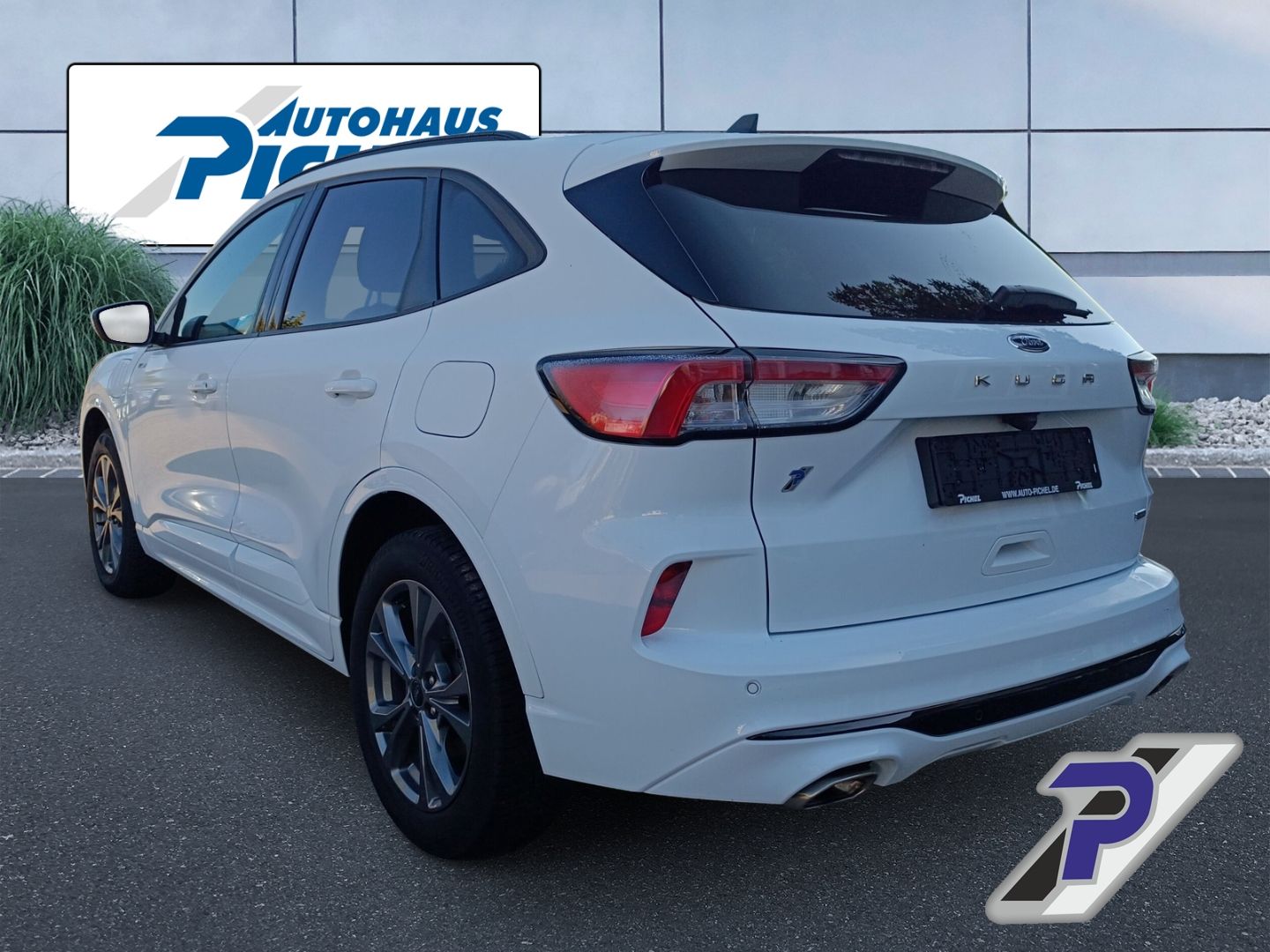Ford Kuga Plug-In Hybrid PHEV ST-Line AHK-klappbar Na imagem 3