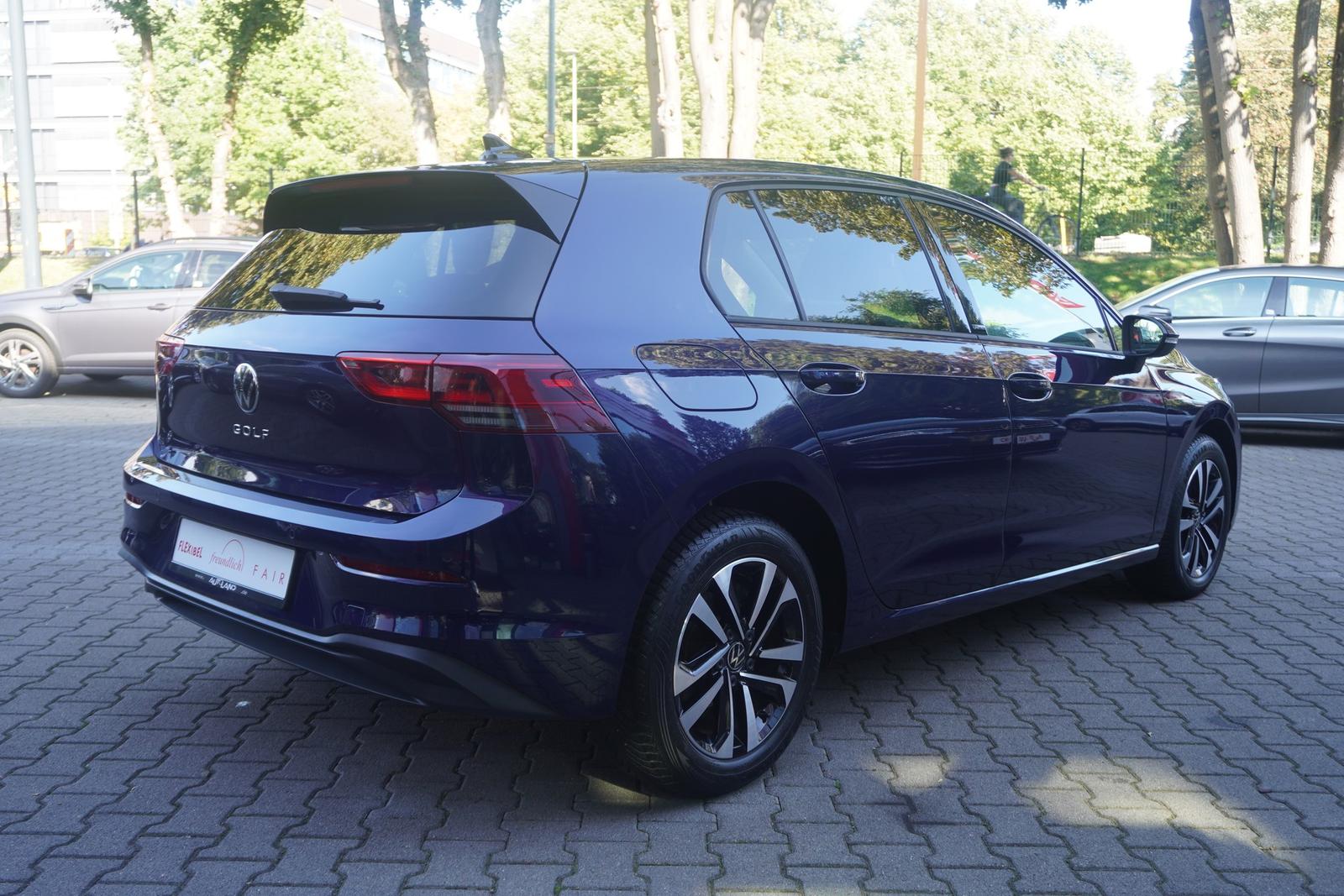 Volkswagen Golf VIII 1.5 TSI United LED Navi Sitzheizung, миниатюра 6