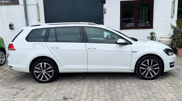 Volkswagen Golf - 7
