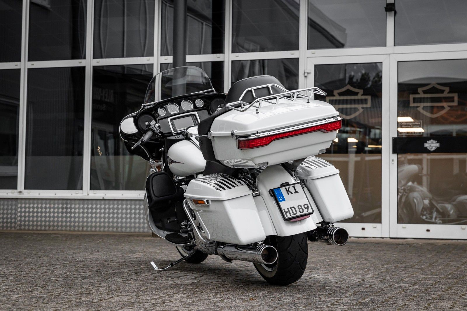 Fahrzeugabbildung Harley-Davidson E-Glide Ultra 103 cui FLHTKL - Kesstech -