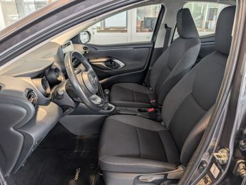 Toyota Yaris - 7
