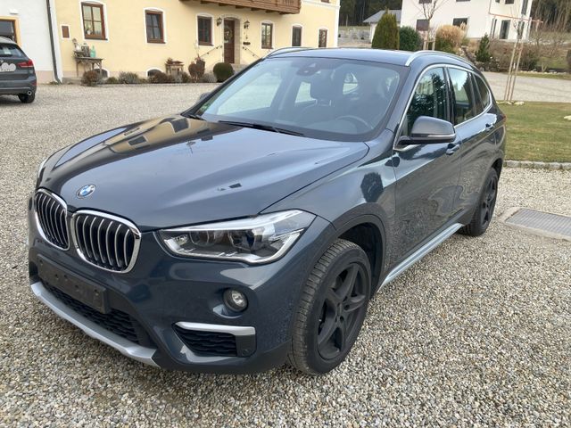 BMW X1 xDrive 18 d xLine NAVI  LED LEDER AHK PDC GRA