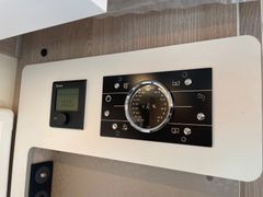 Bürstner Lyseo Time Skyline T 732 *Auto**Hubbett*