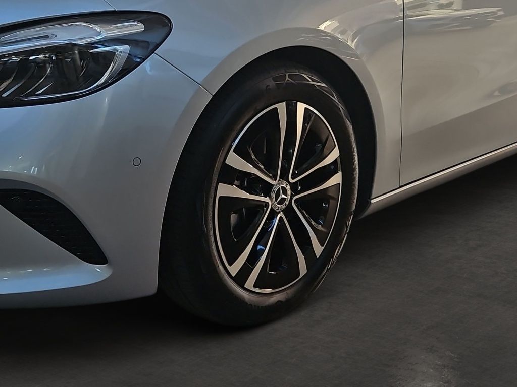 Fahrzeugabbildung Mercedes-Benz B 200 Progressive Totwi. LED Navi SHZ SpurH KAM