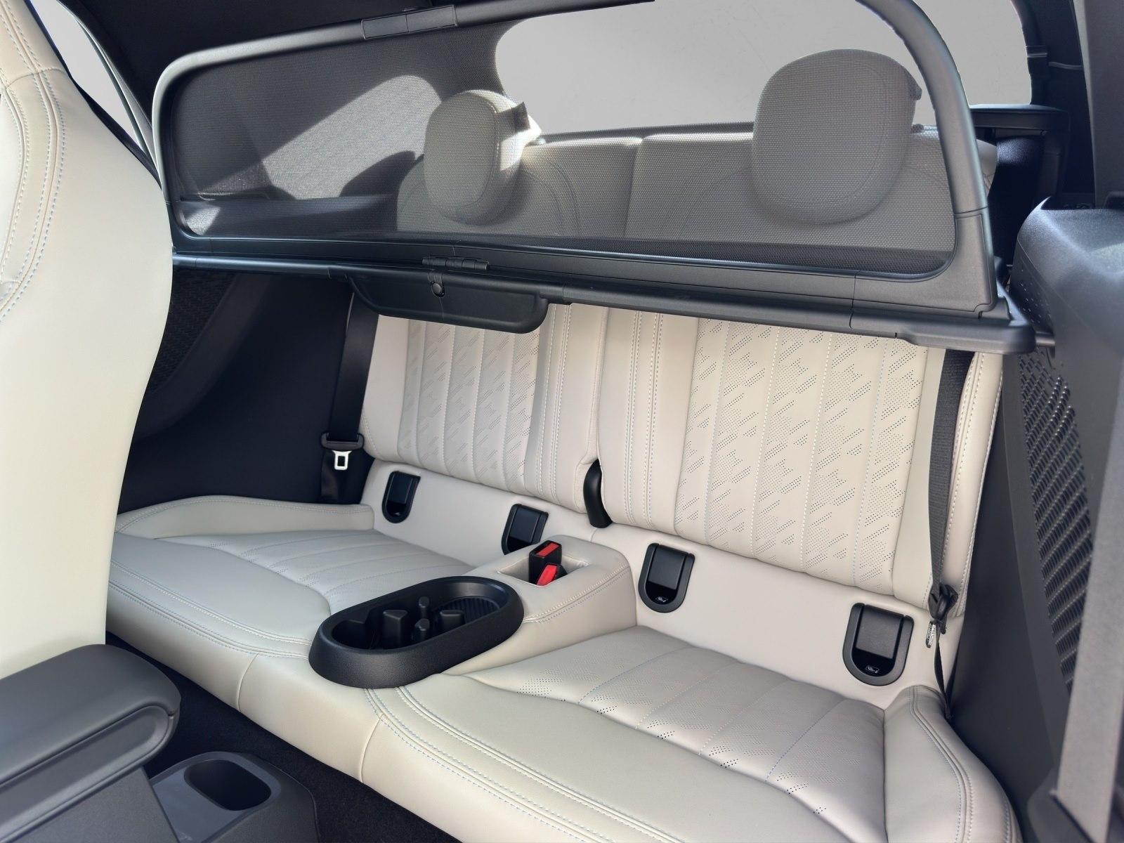 MINI Cooper S Cabrio Favoured 18" JCW Sitze H&K HUD