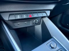 Fahrzeugabbildung Audi A1 Sportback 25 TFSI advanced - APP*Sitzhzg*PDC!