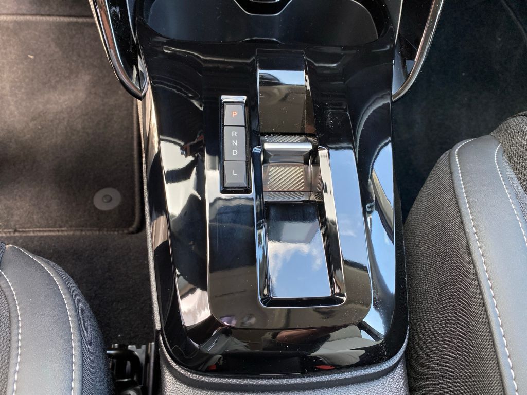 Fahrzeugabbildung Citroën C3 Aircross Hybrid 145 ë-DSC6 MAX *Winter-Paket*