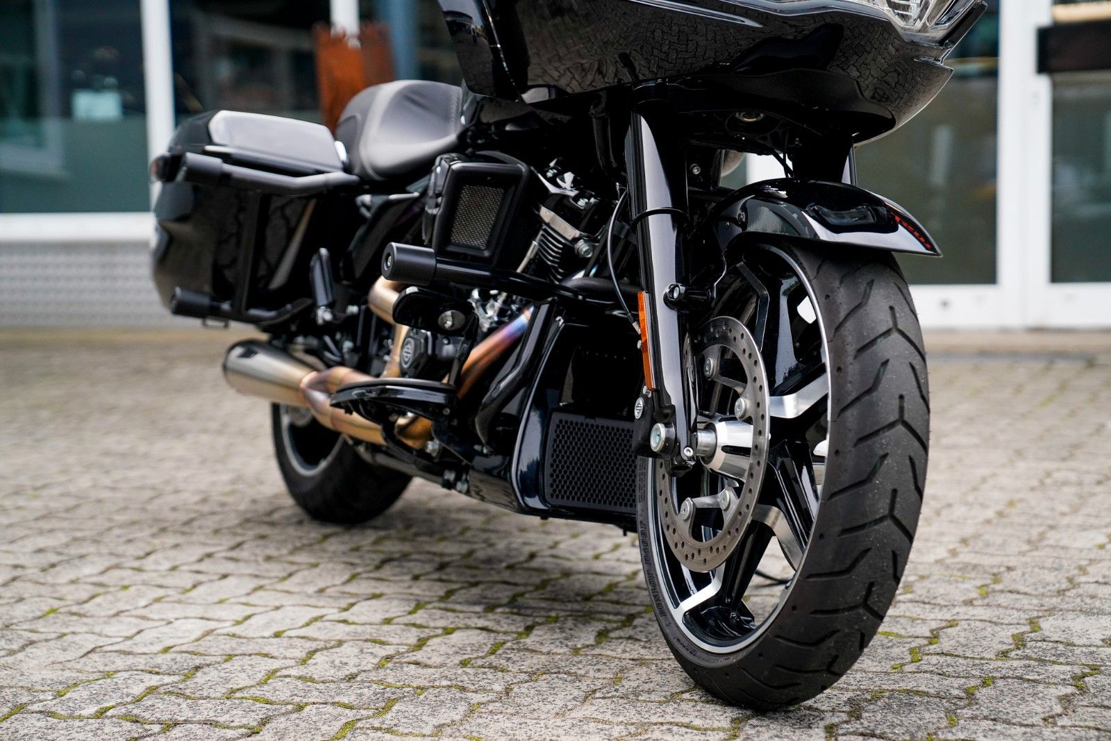 Fahrzeugabbildung Harley-Davidson Road Glide FLTRX 117 Cui - Zard Rick´s Lenker -