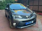 Toyota RAV4 2.2 D-4D 4x4 | AHK | 2 Radsätze - gebrauchte Toyota RAV 4 aus dem Jahr 2014