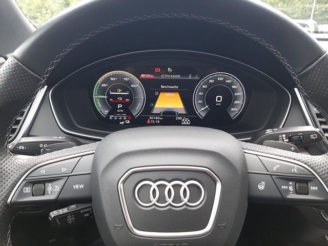 Fahrzeugabbildung Audi Q5 3x S-line 55TFSIe quattro Matrix AHK Navi