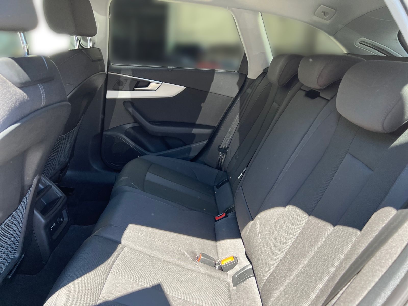 Audi A4 - Bild 10