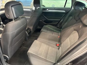 Volkswagen Passat Variant - 6