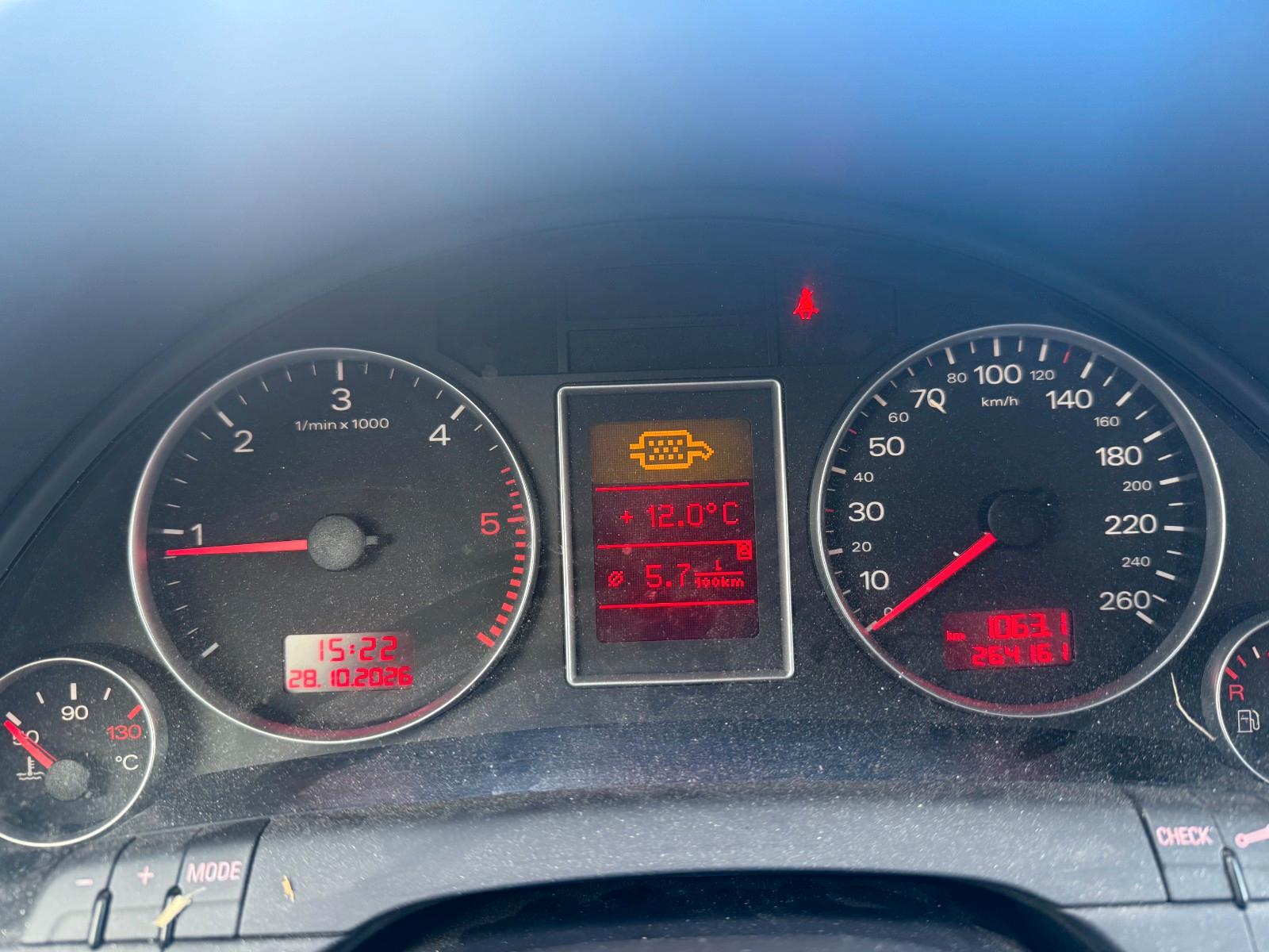 Audi A4 2007 — photo 12