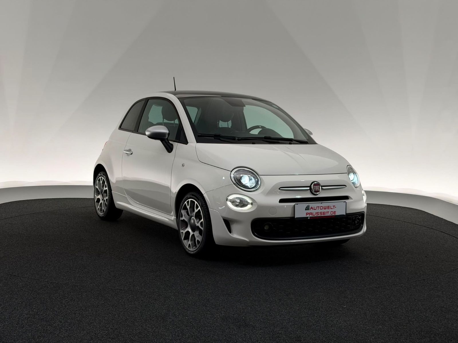 Gebrauchtwagen Fiat 500 500 1.2 8V*ROCKSTAR*PDC-APPLE-KLIMA-PANORA-TEMPO in Horb am Neckar