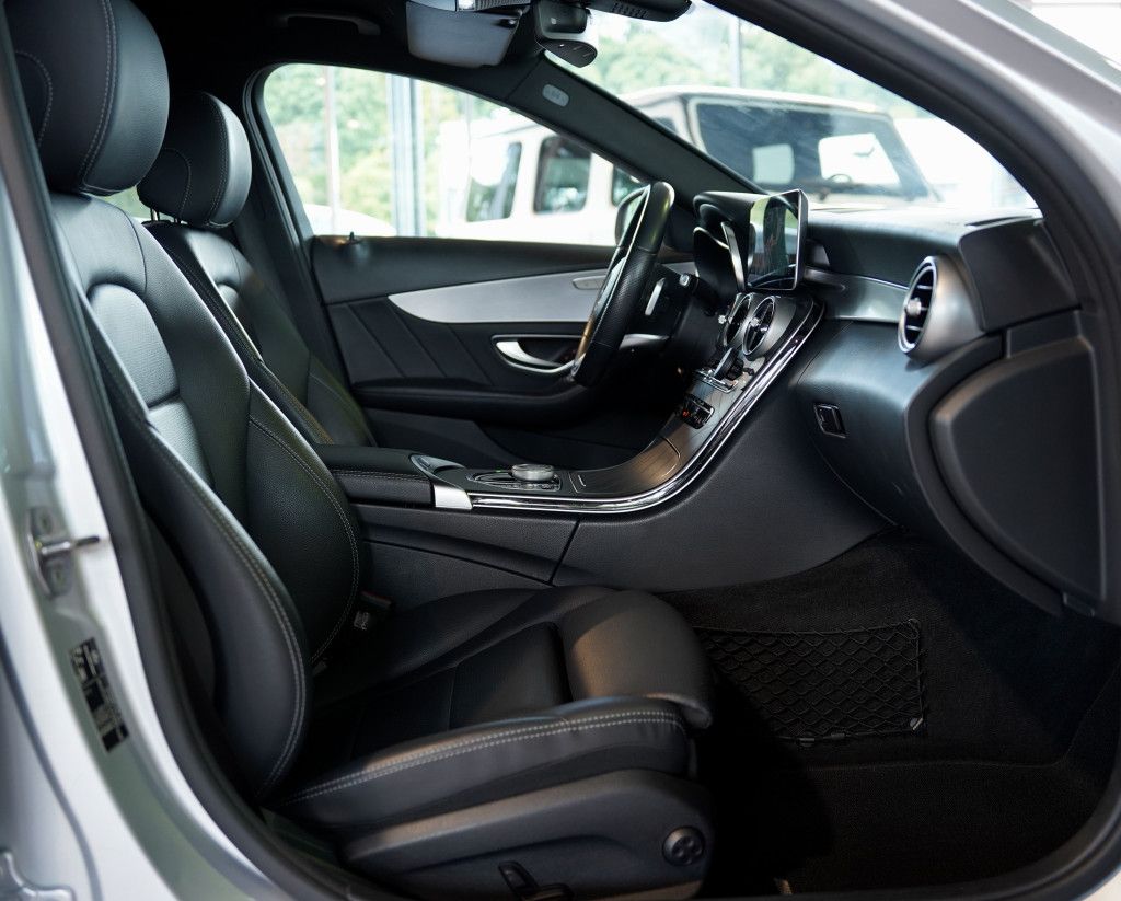 Mercedes Benz C 220