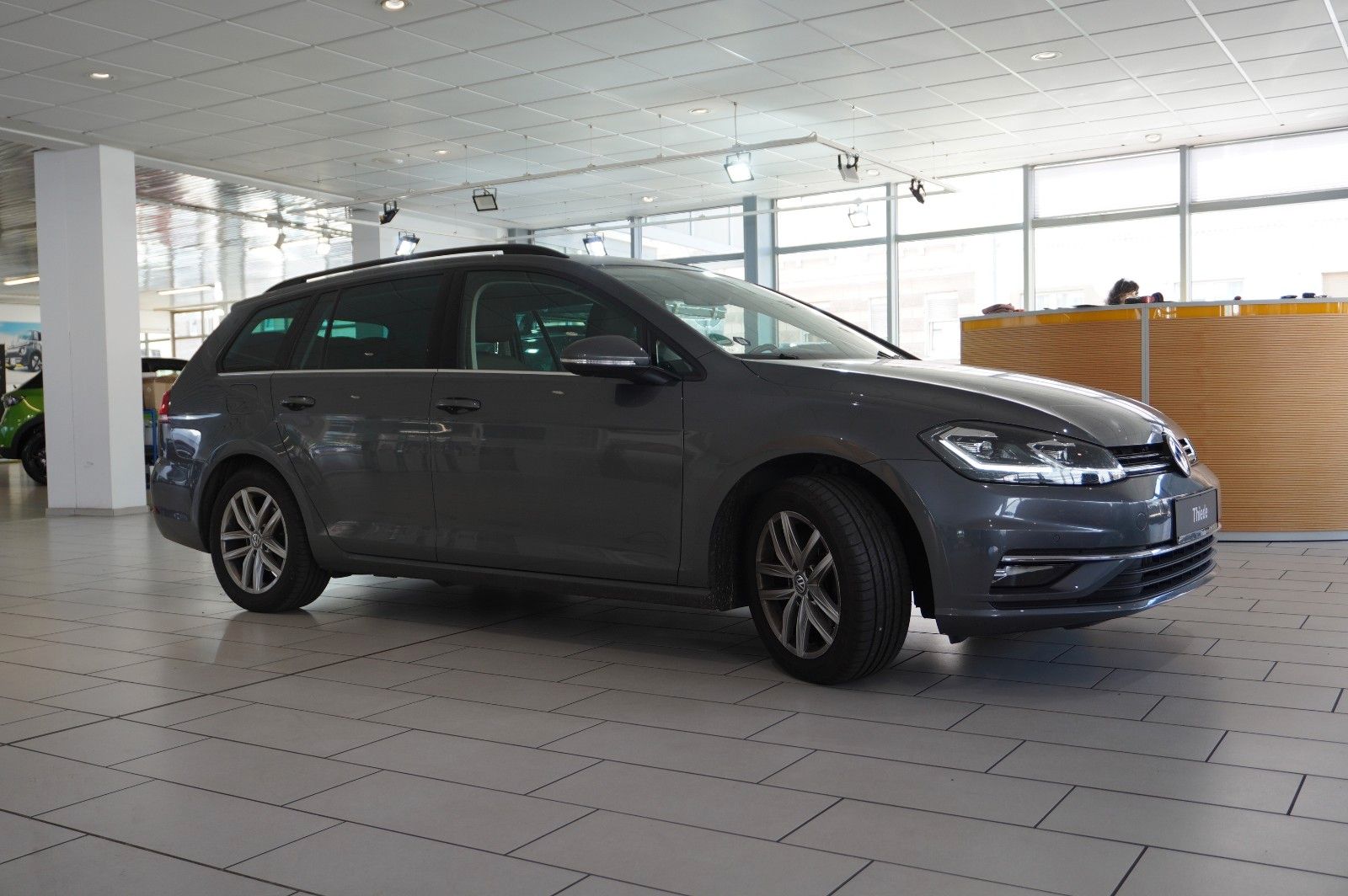 Fahrzeugabbildung Volkswagen Golf VII VARI. 1.5 TSI HIGHLINE NAVI/SPORT/AHK