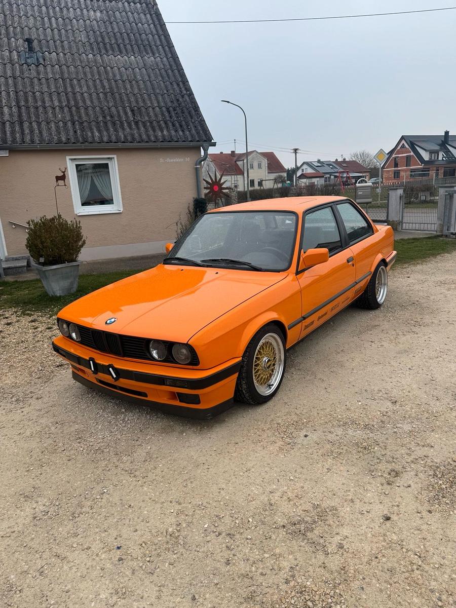 BMW 325