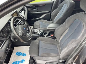 BMW 220 - 11