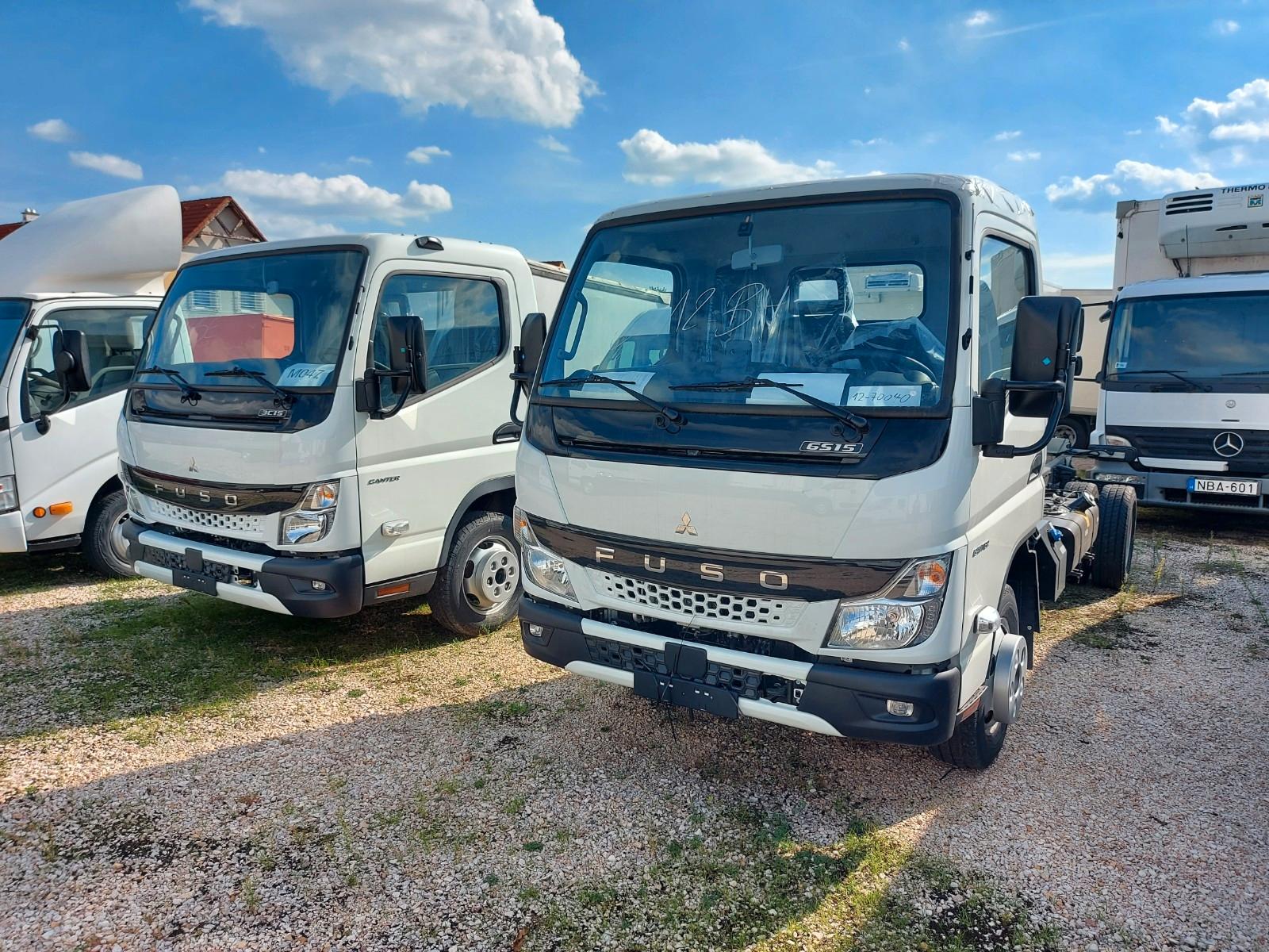 Mitsubishi Canter Fuso Fahrgestell mit wählbar Aufbau