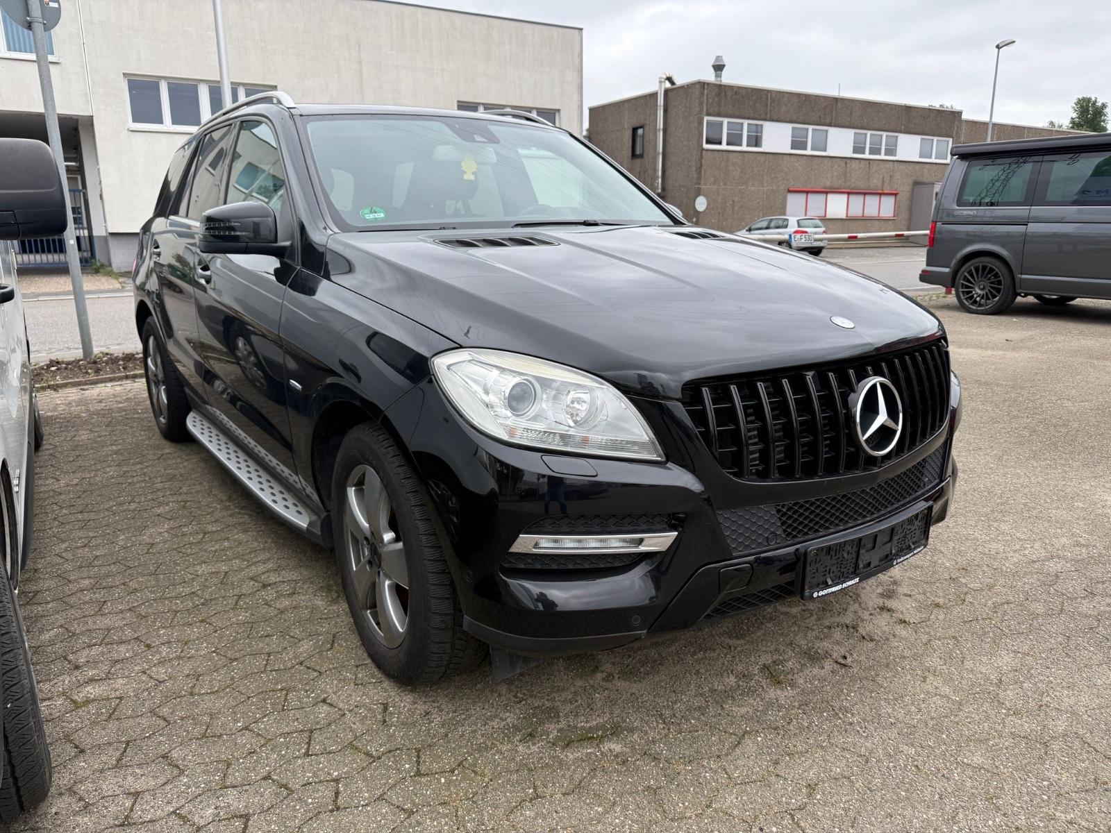 Mercedes-Benz ML 350 CDI B-Tec 4M Luft/Leder/Navi/Kamera/SPORT