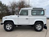 Land Rover Defender 90 Td4 Station Wagon Rough Lim. Edition - Land Rover Defender mit Diesel-Antrieb: Sitzheizung, Geländewagen, Td4