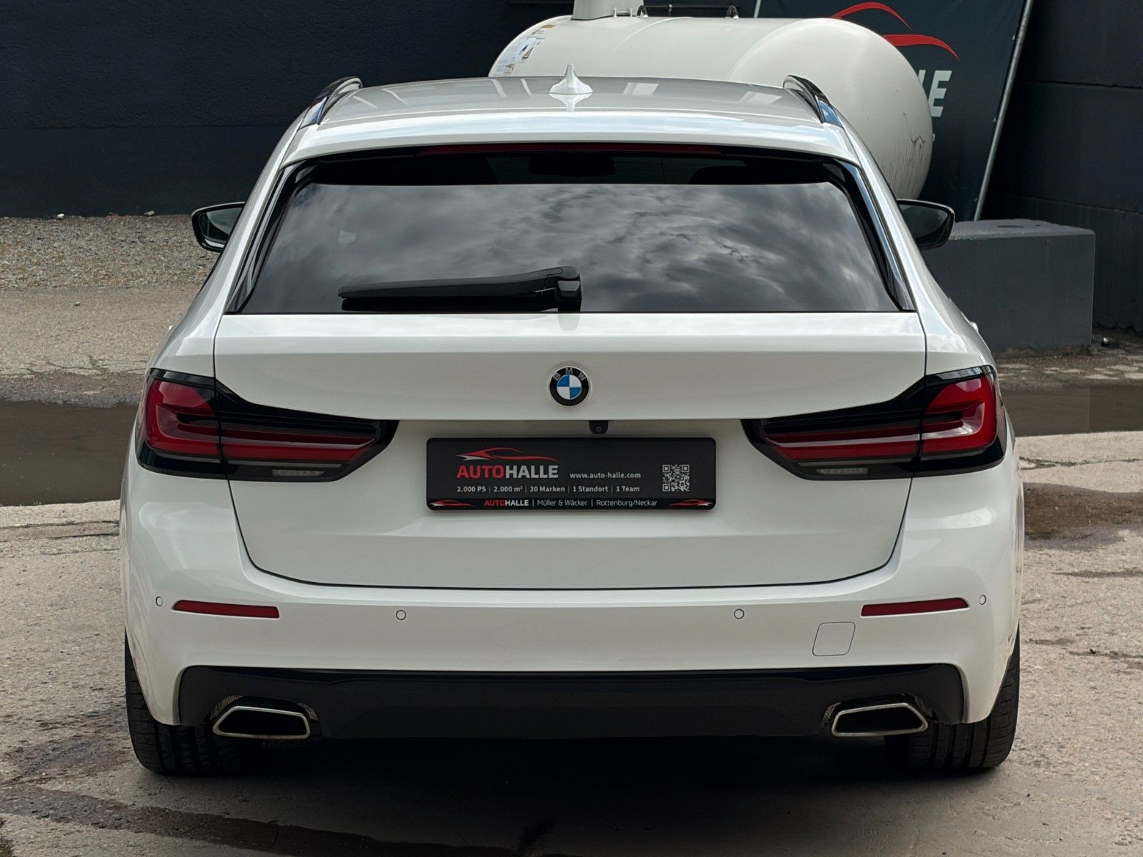 Fahrzeugabbildung BMW 530i Touring SHAD NAPPA HuD ACC SHZ SBL CAM PDC