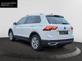 Volkswagen Tiguan Elegance 4Motion*ACC*SHZ*AHK*IQ.Light*360 - Volkswagen Tiguan: Allradantrieb