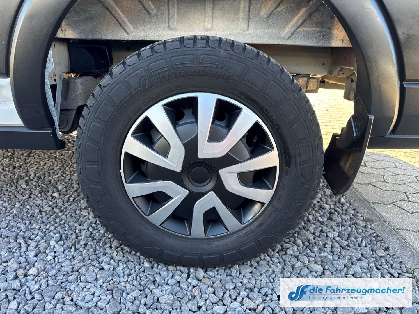 Fahrzeugabbildung Ford Transit Kasten E 350 L3 Trend 89kwh* 360 Kamera