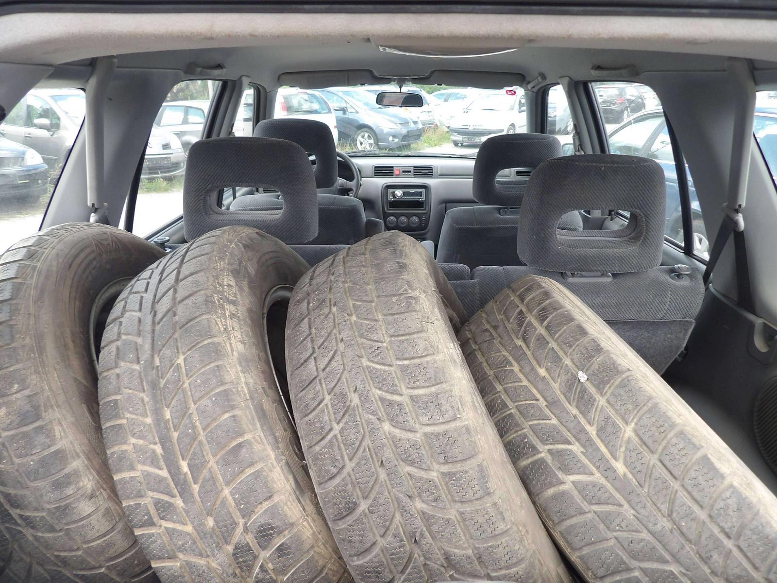 HONDA CR-V 2.0i 147ch 4x4 - CLIMATISATION - ATTELAGE - JANTES ALLIAGE