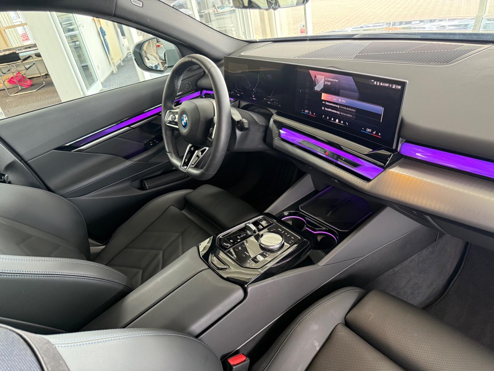 BMW 530e Lim. M Sportpaket AUT./LED/CAM/H&K