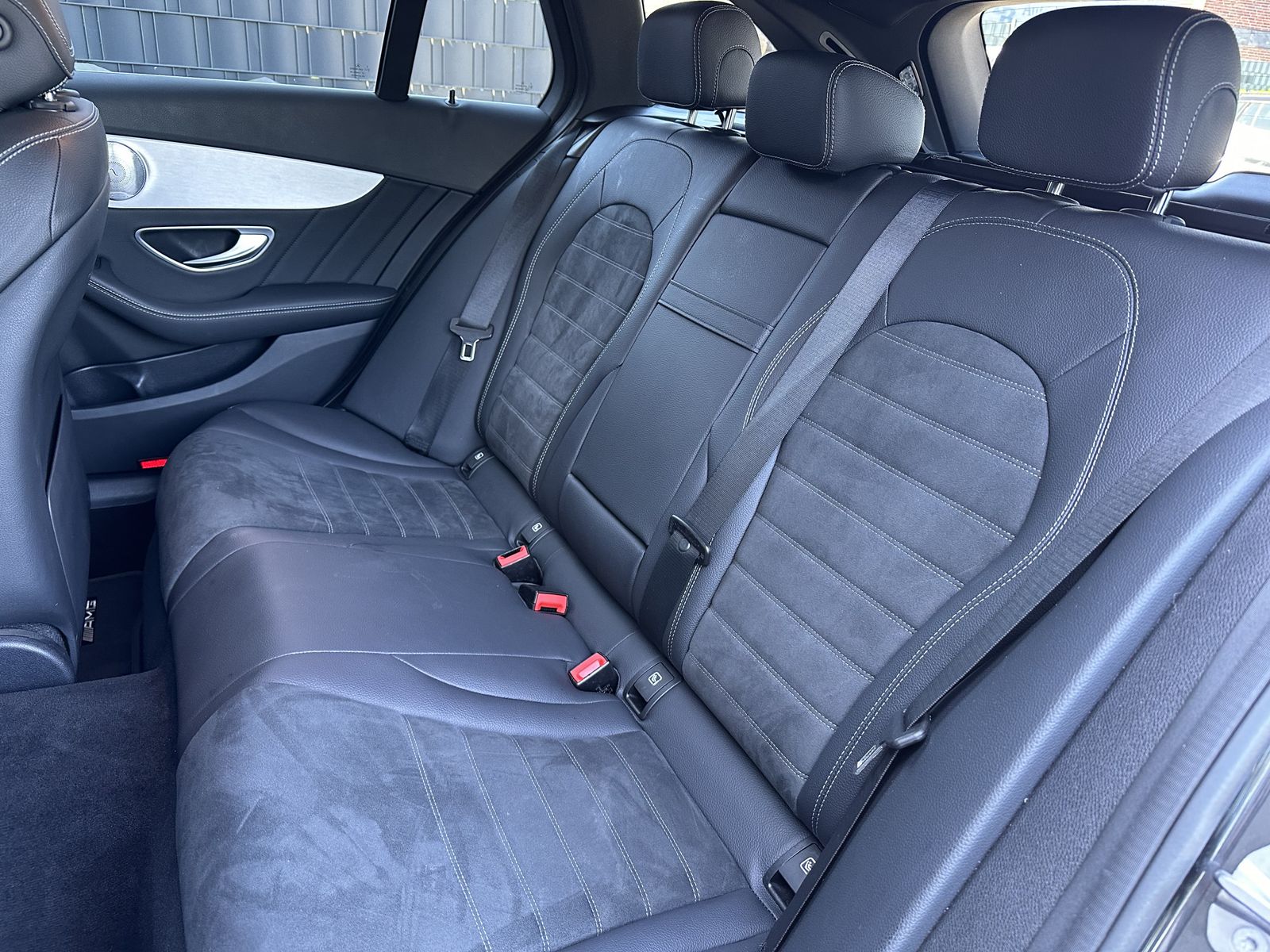 Fahrzeugabbildung Mercedes-Benz C 300d T AMG-Line NAV+LED+BURMESTER+SHZ+TEMPOMAT