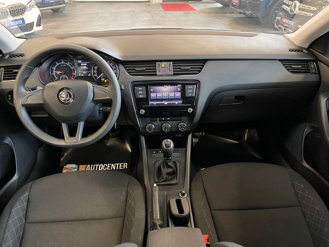 MYAUTOCENTER – Gebraucht- und Jahreswagen mit Werkstattservice in Pfaffenhofen Skoda Octavia Lim. Active *1. Hand*LED*Klima*PDC*TÜV*