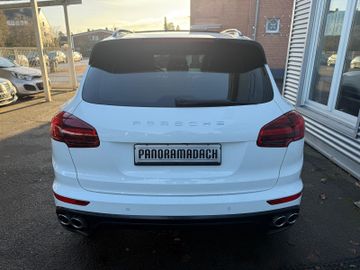 Porsche Cayenne - 6