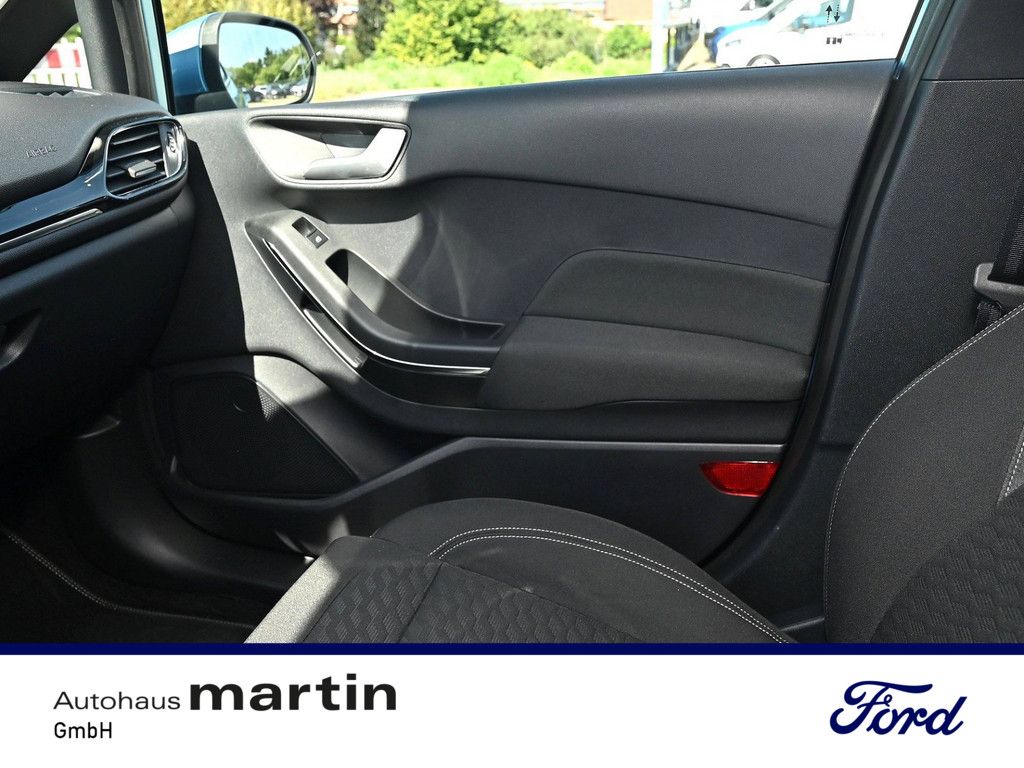 Fahrzeugabbildung Ford Fiesta Titanium WKR WSSbeh. FSE PDC SYNC SHZ LED