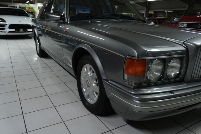 Fahrzeugabbildung Bentley Brooklands 6.75 LHD/Blau mit beige