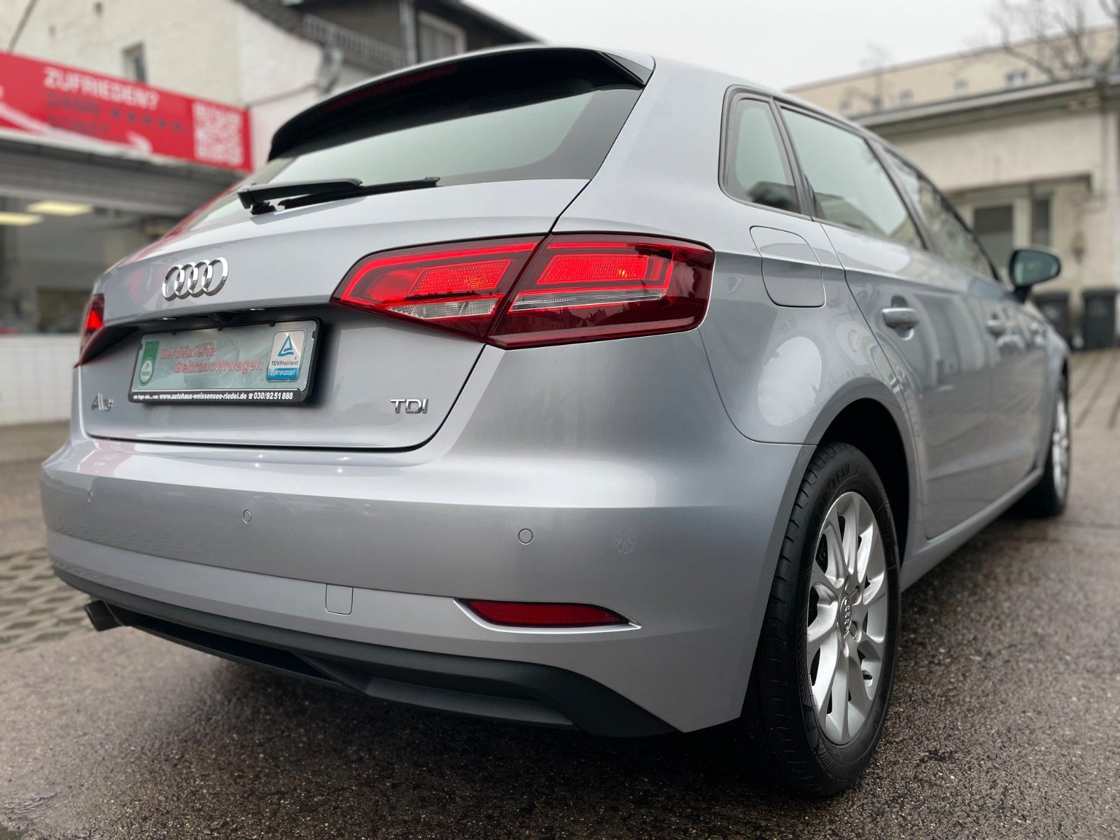 Audi A3 Sportback 1.6 TDI S-Tronic Navi Leder Xenon foto 5