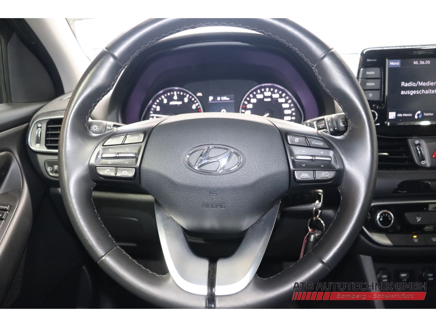 Fahrzeugabbildung Hyundai i30 Kombi Select 1.0 T-GDi 48V DCT Apple CarPlay