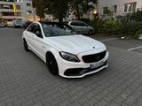 Mercedes-Benz  Mercedes-AMG C 63 S AMG Carbon Paket  - Mercedes-Benz C 63 AMG Gebrauchtwagen in Berlin