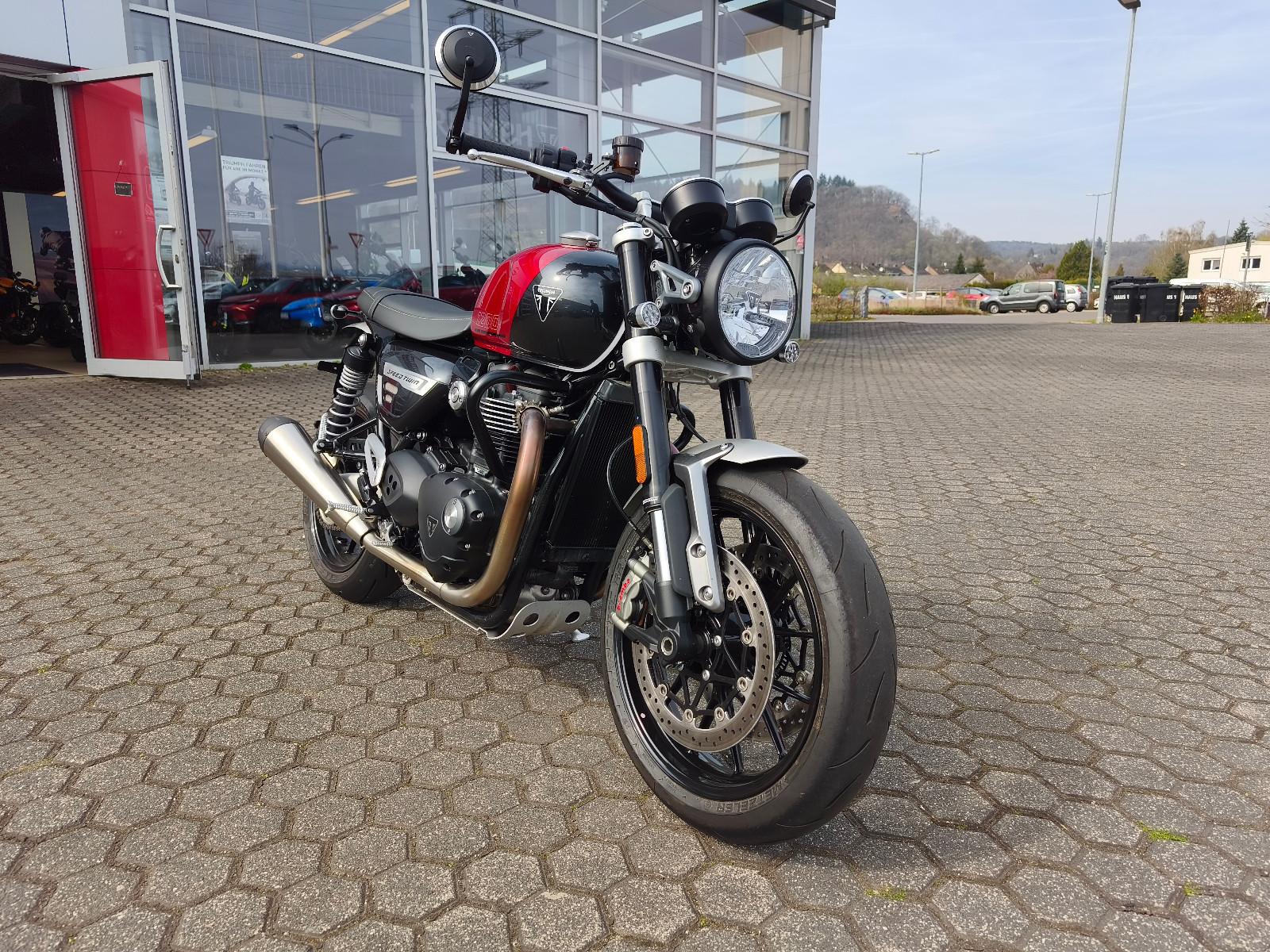 Triumph Speed Twin 1200