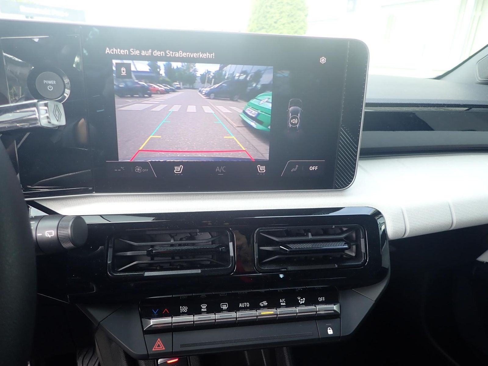 Fahrzeugabbildung Renault R 4 E-Tech elektrisch Advance 150 Comfort Range