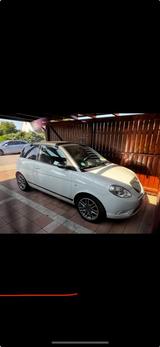 Lancia Ypsilon 1.4 16V Sport Momo Design - Lancia Ypsilon: Momo