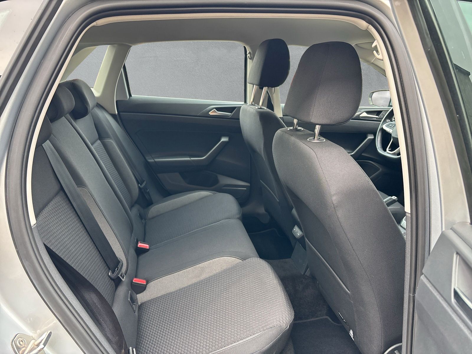 Fahrzeugabbildung Volkswagen Polo Life 1.0 TSI PDC LED App-Connect