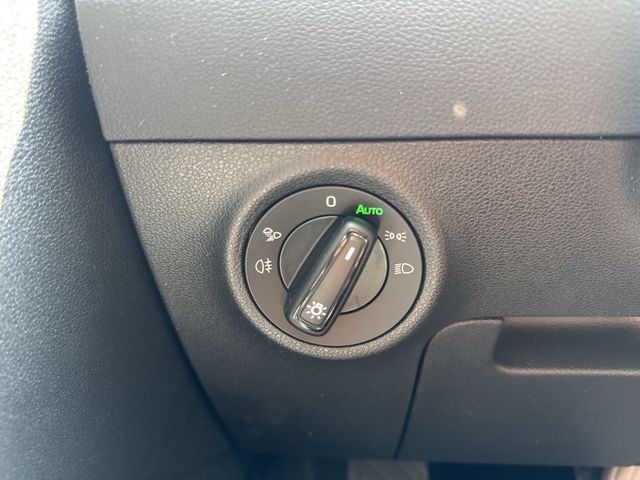Karoq Selection 2.0 TDI, AHK, pACC, Navi DSG