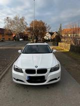 BMW 318I Automatik - BMW 318 aus 2011: Kombi