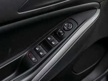 Opel Grandland 1.2 Basis Sicht-Paket Spurhalteassi.
