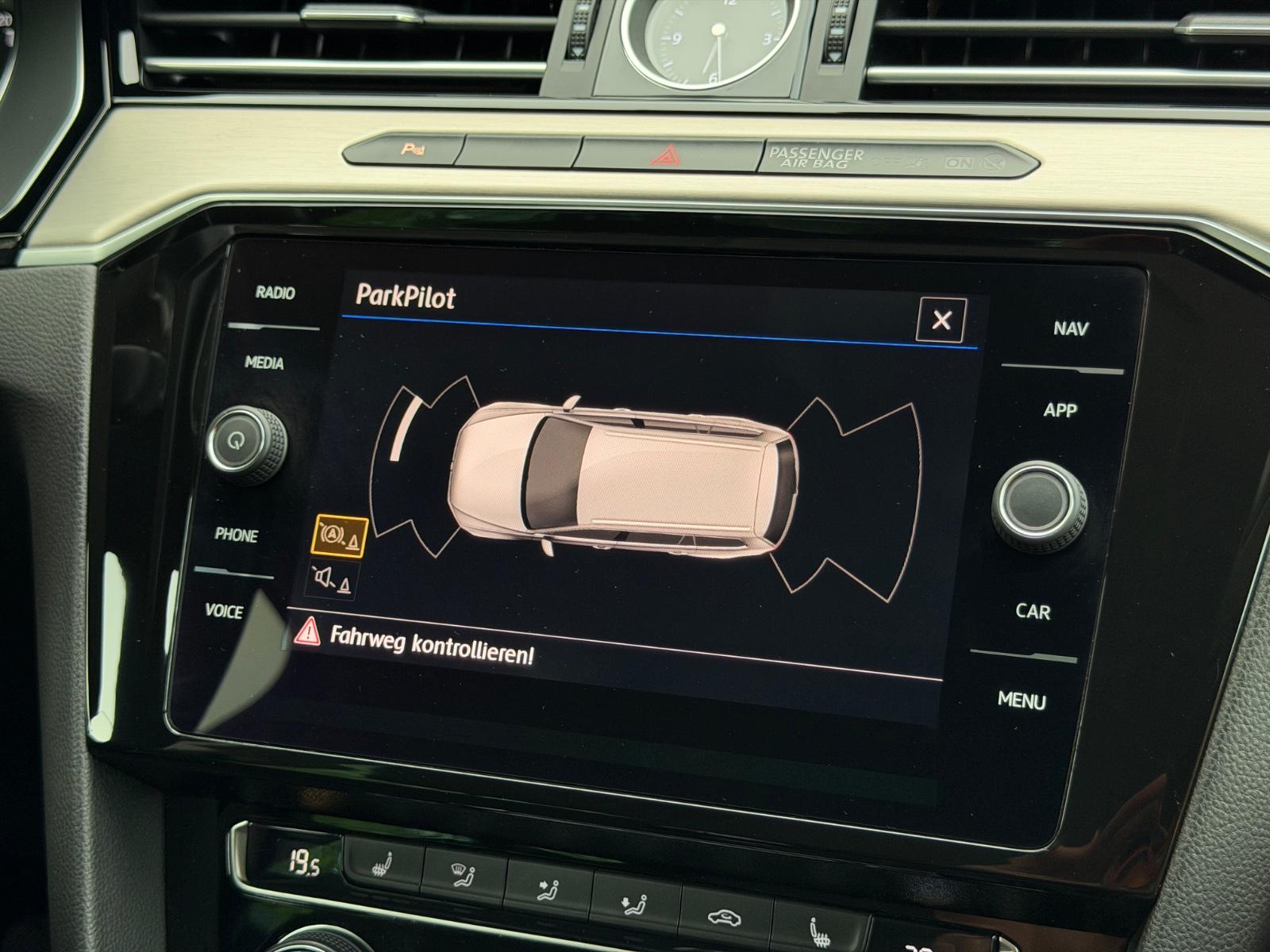 Volkswagen Passat Variant Highline/2,0 TDI 150PS/88120km/!