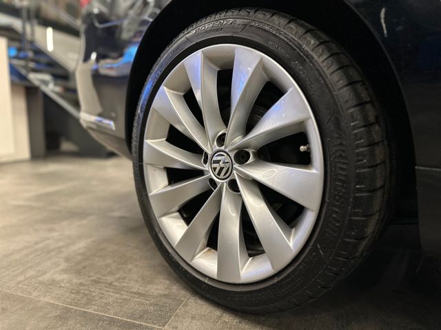 MYAUTOCENTER – Gebraucht- und Jahreswagen mit Werkstattservice in Pfaffenhofen Volkswagen Passat Variant Comfortline BlueMotion *AHK*Klima
