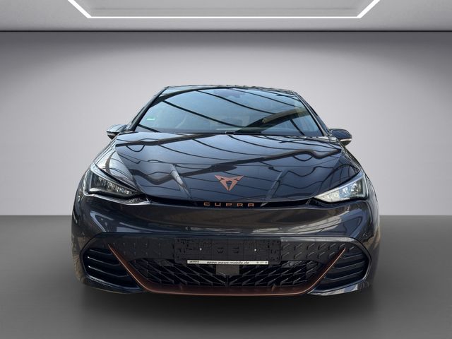 Born 150kW 62kWh