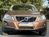 Volvo XC60 Summum AWD 2.4*Automatik*AHK*Xenon*Tüv-Neu* - Volvo XC60: Awd Summum